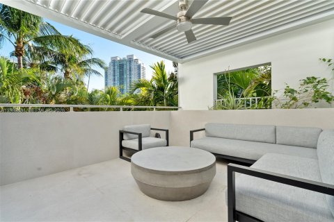 Condominio en alquiler en Miami Beach, Florida, 2 dormitorios, 127.93 m2 № 2043727 - foto 23