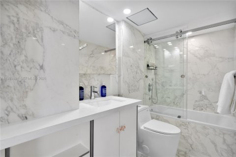 Condominio en alquiler en Miami Beach, Florida, 2 dormitorios, 127.93 m2 № 2043727 - foto 21