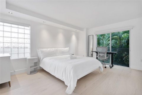 Condominio en alquiler en Miami Beach, Florida, 2 dormitorios, 127.93 m2 № 2043727 - foto 19