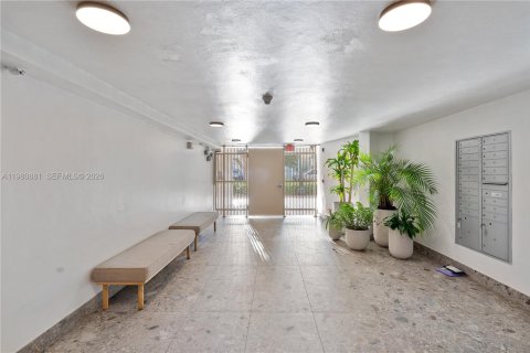 Condominio en alquiler en Miami Beach, Florida, 2 dormitorios, 127.93 m2 № 2043727 - foto 27