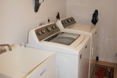 Casa en venta en Port Charlotte, Florida, 3 dormitorios, 149.85 m2 № 1919522 - foto 15