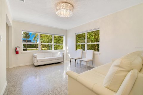 Propiedad comercial en venta en Orlando, Florida, 102.01 m2 № 2105657 - foto 11