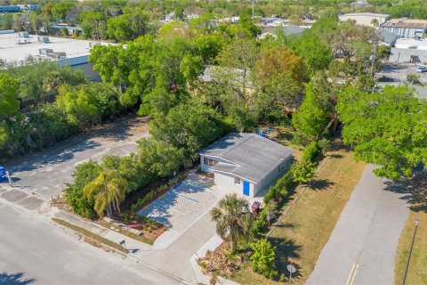 Propiedad comercial en venta en Orlando, Florida, 102.01 m2 № 2105657 - foto 24