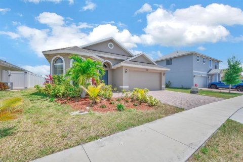Villa ou maison à louer à St. Lucie, Floride: 3 chambres, 154.59 m2 № 2317734 - photo 12