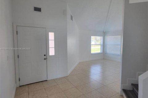 Casa en venta en Englewood, Florida, 4 dormitorios, 224.64 m2 № 1647307 - foto 2