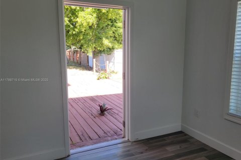 Casa en venta en Englewood, Florida, 4 dormitorios, 224.64 m2 № 1647307 - foto 19
