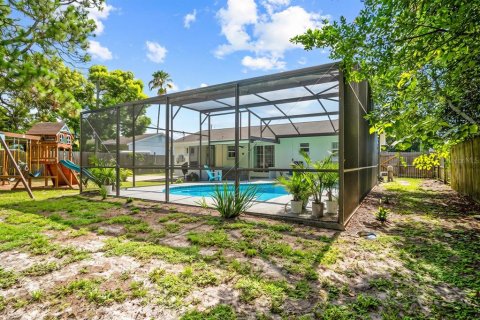 House in Orlando, Florida 3 bedrooms, 112.6 sq.m. № 2207427 - photo 24