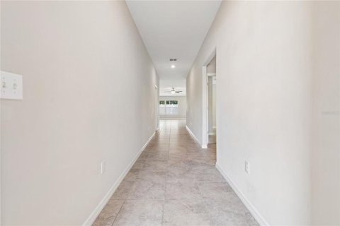 Villa ou maison à vendre à Tampa, Floride: 4 chambres, 179.77 m2 № 2223658 - photo 3
