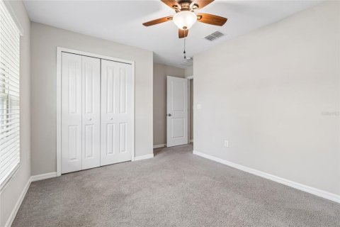 Villa ou maison à vendre à Tampa, Floride: 4 chambres, 179.77 m2 № 2223658 - photo 19