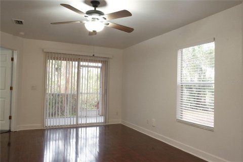 Condominio en venta en Kissimmee, Florida, 4 dormitorios, 113.34 m2 № 1554558 - foto 3