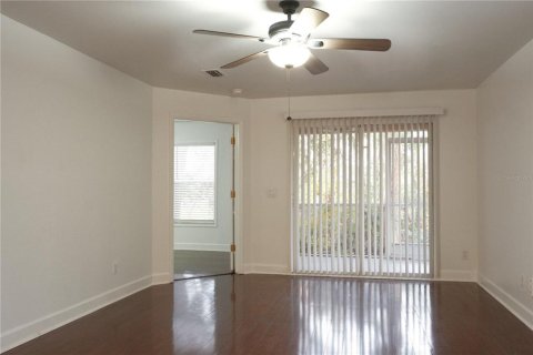 Condominio en venta en Kissimmee, Florida, 4 dormitorios, 113.34 m2 № 1554558 - foto 4