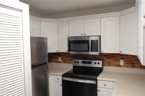 Condominio en venta en Kissimmee, Florida, 4 dormitorios, 113.34 m2 № 1554558 - foto 13