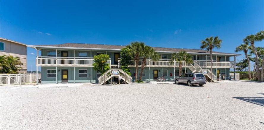 Condo in Englewood, Florida, 4 bedrooms  № 1560297