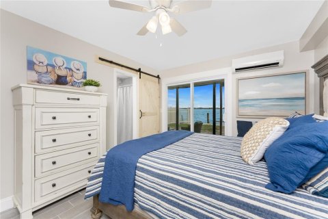 Condo in Englewood, Florida, 4 bedrooms  № 1560297 - photo 14