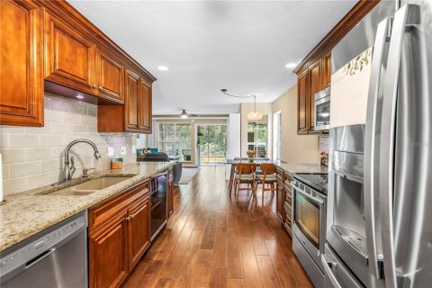 Copropriété à vendre à Tampa, Floride: 2 chambres, 114.64 m2 № 1898813 - photo 10