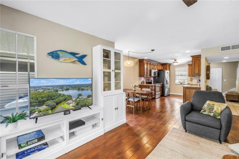 Copropriété à vendre à Tampa, Floride: 2 chambres, 114.64 m2 № 1898813 - photo 18