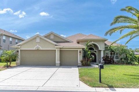 House in New Port Richey, Florida 4 bedrooms, 227.42 sq.m. № 1620203 - photo 2