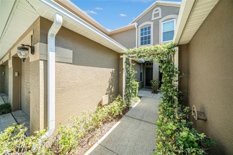 Townhouse in Tampa, Florida 2 bedrooms, 118.17 sq.m. № 1648073 - photo 5