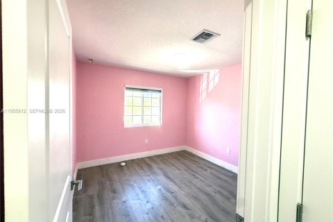 Adosado en alquiler en Miami Gardens, Florida, 3 dormitorios, 159.05 m2 № 2010463 - foto 10