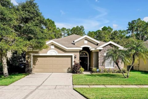 Villa ou maison à louer à Orlando, Floride: 3 chambres, 181.72 m2 № 2430952 - photo 2