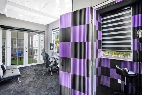 House in Parkland, Florida 7 bedrooms, 518.86 sq.m. № 1973216 - photo 8