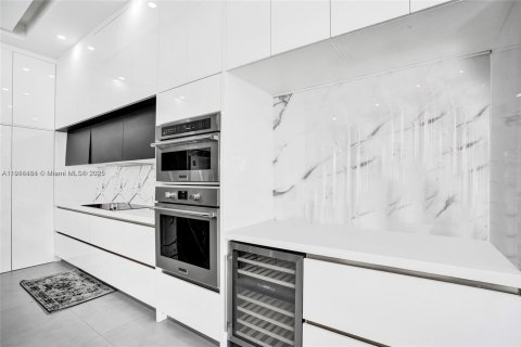 House in Parkland, Florida 7 bedrooms, 518.86 sq.m. № 1973216 - photo 3