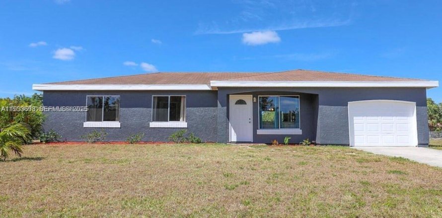 Дом в Порт-Сент-Луси, Флорида 3 спальни, 109.25м2 № 1991957