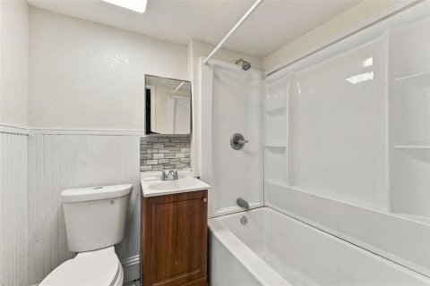Villa ou maison à louer à Saint Petersburg, Floride: 4 chambres, 130.34 m2 № 2388740 - photo 12