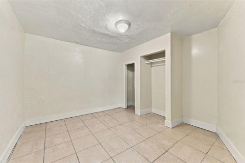 Villa ou maison à louer à Saint Petersburg, Floride: 4 chambres, 130.34 m2 № 2388740 - photo 13