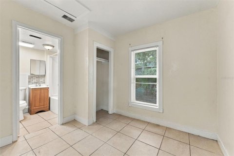 Villa ou maison à louer à Saint Petersburg, Floride: 4 chambres, 130.34 m2 № 2388740 - photo 11