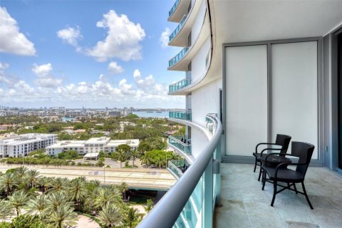 Купить кондоминиум в Бэл-Харбор, Флорида 1 спальня, 106.56м2, № 1986805 - фото 18