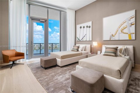 Condo in Sunny Isles Beach, Florida, 4 bedrooms  № 1833973 - photo 24