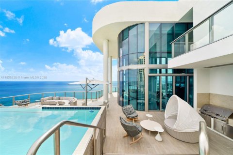 Condo in Sunny Isles Beach, Florida, 4 bedrooms  № 1833973 - photo 29