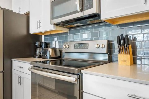 Adosado en venta en Davenport, Florida, 4 dormitorios, 177.81 m2 № 1846526 - foto 6