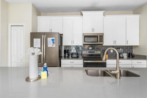 Adosado en venta en Davenport, Florida, 4 dormitorios, 177.81 m2 № 1846526 - foto 5