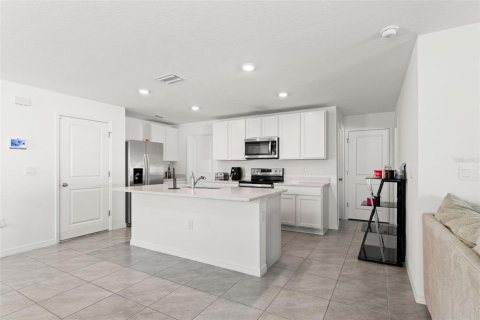 Villa ou maison à vendre à Zephyrhills, Floride: 5 chambres, 227.89 m2 № 2100932 - photo 19