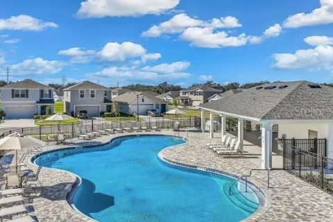 Villa ou maison à vendre à Zephyrhills, Floride: 5 chambres, 227.89 m2 № 2100932 - photo 5