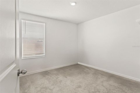 Villa ou maison à vendre à Zephyrhills, Floride: 5 chambres, 227.89 m2 № 2100932 - photo 30
