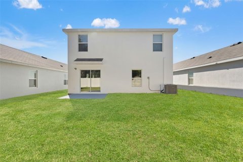 Villa ou maison à vendre à Zephyrhills, Floride: 5 chambres, 227.89 m2 № 2100932 - photo 9