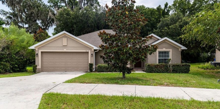 Casa en Leesburg, Florida 4 dormitorios, 180.32 m2 № 2236039
