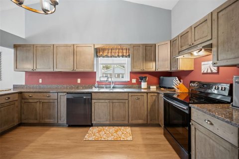 Casa en venta en Bunnell, Florida, 3 dormitorios, 267.09 m2 № 1856145 - foto 11