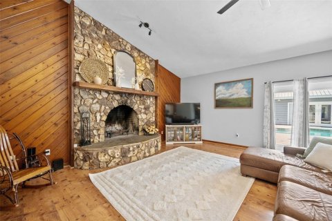 Casa en venta en Bunnell, Florida, 3 dormitorios, 267.09 m2 № 1856145 - foto 28