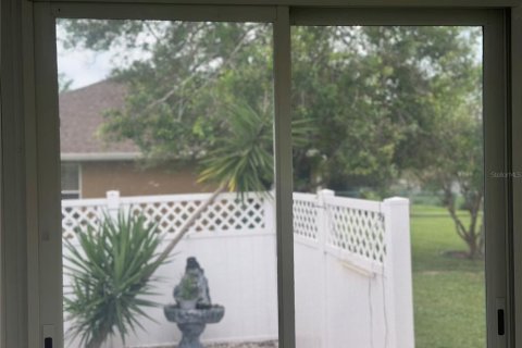 House in Ocala, Florida 3 bedrooms, 135.64 sq.m. № 1911042 - photo 14