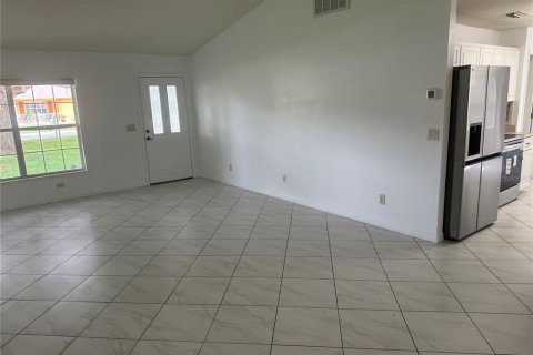 House in Ocala, Florida 3 bedrooms, 135.64 sq.m. № 1911042 - photo 6