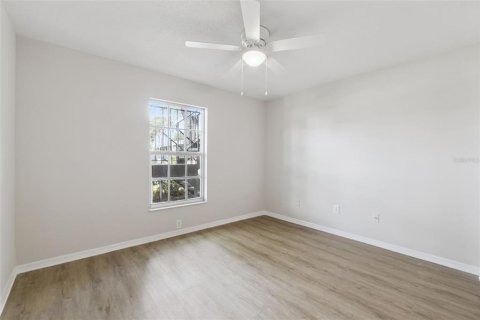 Condo in Winter Springs, Florida, 3 bedrooms № 2105119 - photo 26