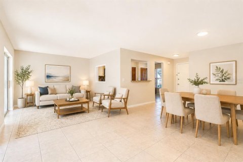 Condo in Winter Springs, Florida, 3 bedrooms № 2105119 - photo 3
