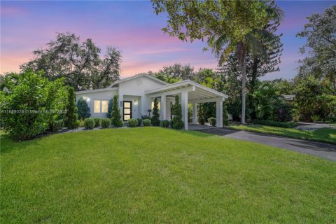 Casa en venta en Coral Gables, Florida, 4 dormitorios, 128.76 m2 № 1941234 - foto 2
