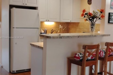 Condominio en venta en Miami, Florida, 1 dormitorio, 57.6 m2 № 1811500 - foto 3