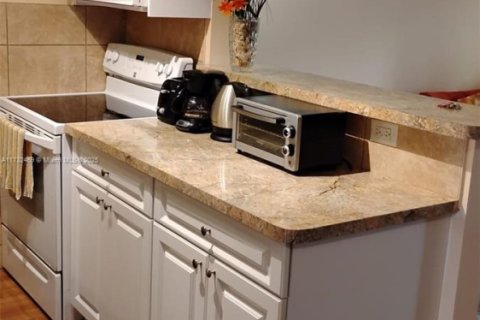 Condominio en venta en Miami, Florida, 1 dormitorio, 57.6 m2 № 1811500 - foto 4