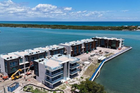 Touwnhouse à vendre à Jupiter, Floride: 3 chambres, 332.96 m2 № 2175542 - photo 2